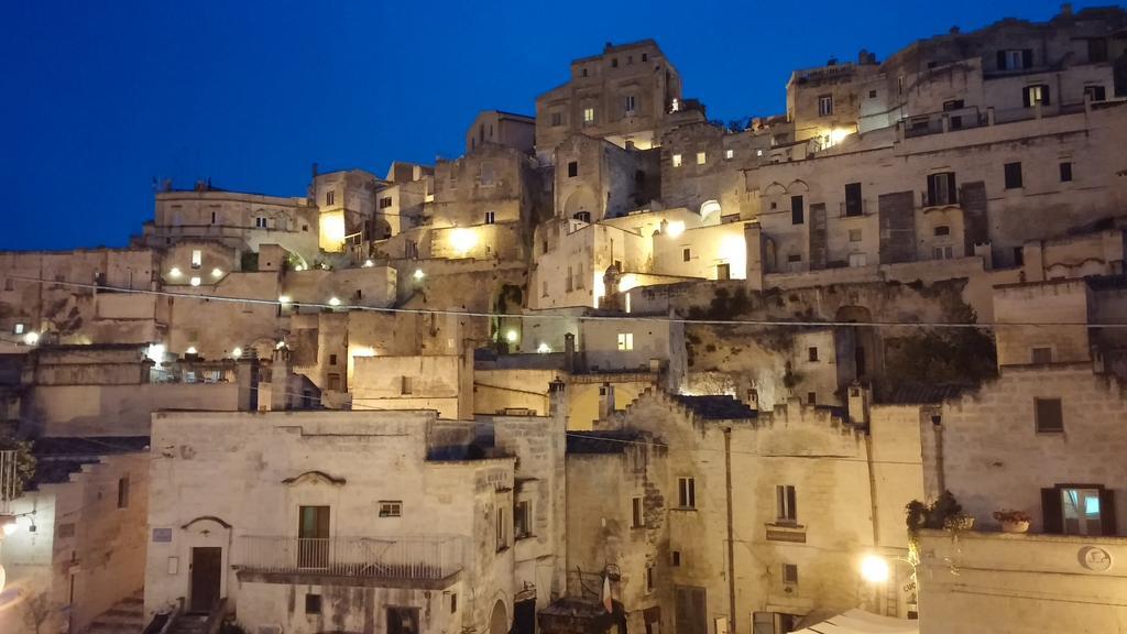 La Casa Nei Sassi Bed & Breakfast Matera Bagian luar foto