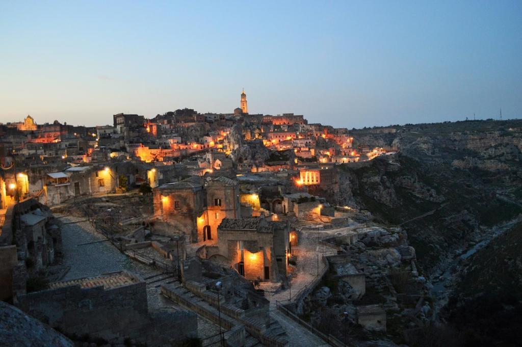 La Casa Nei Sassi Bed & Breakfast Matera Bagian luar foto
